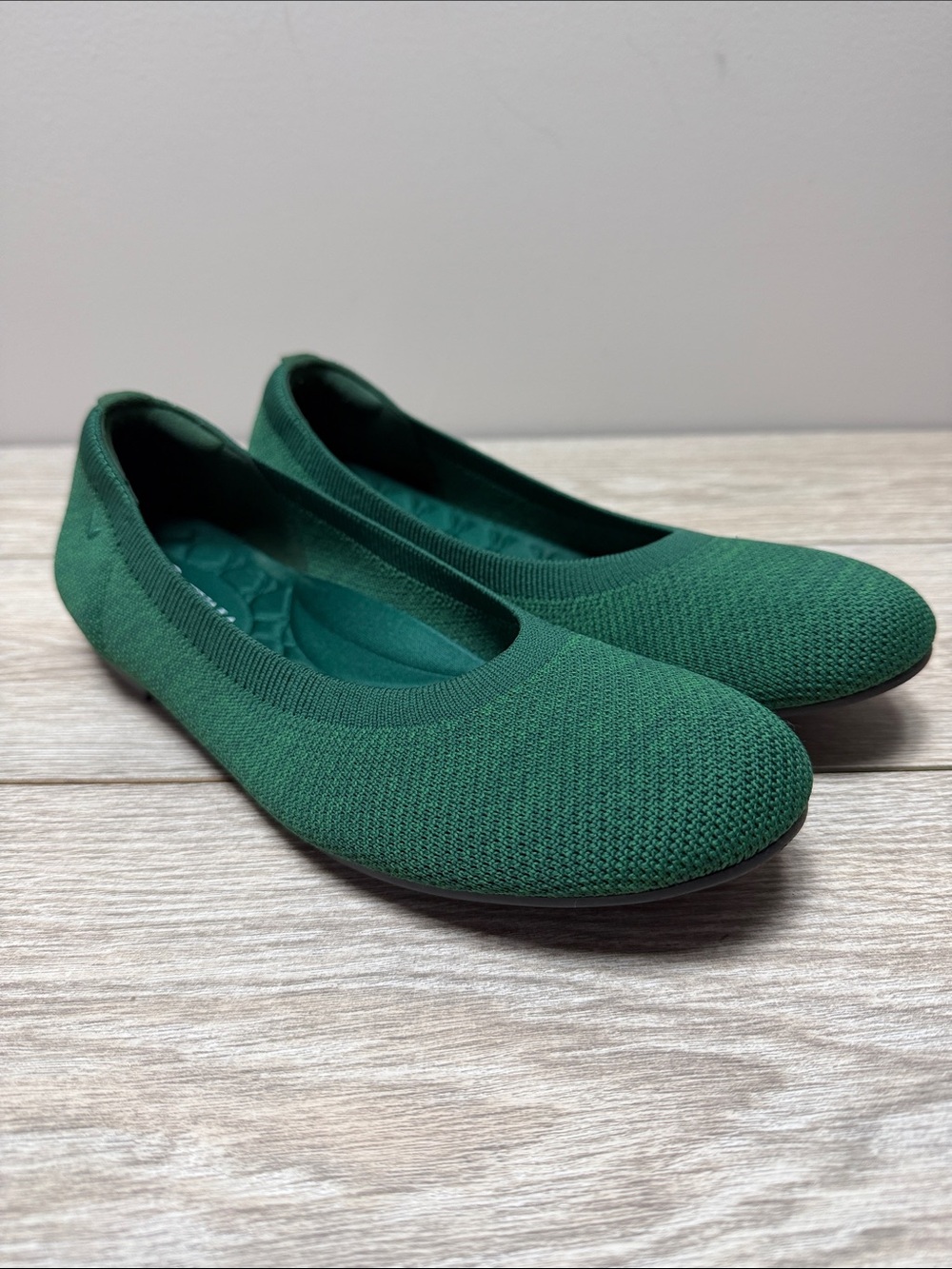 Vivaia Green Claire Round Toe Comfort Ballet Flats Womens Size EU 40 US 9